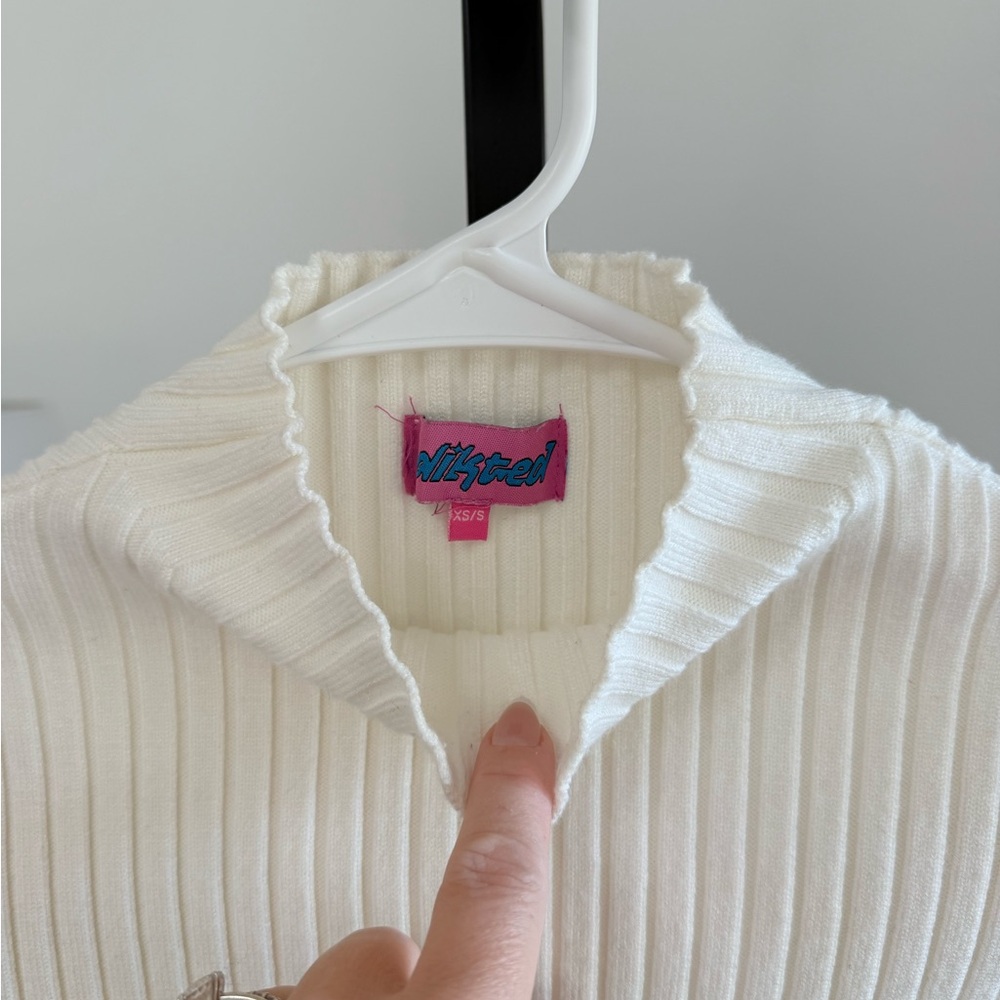 Edikted Cream Ribbed Sweater Size XS/S - Picture 3 of 3